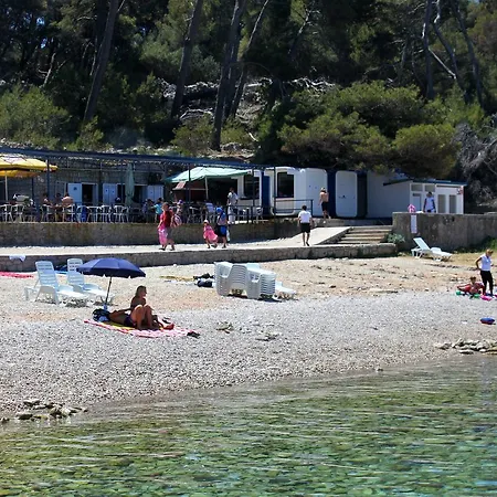 Apartments By The Sea Veli Losinj